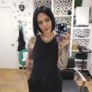 Meet your Posher, Alana